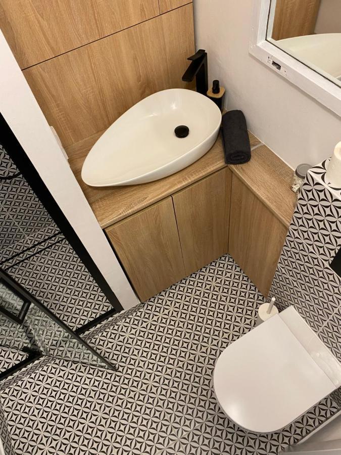 Sloneczny Apartament คาโตวีตเซ ภายนอก รูปภาพ