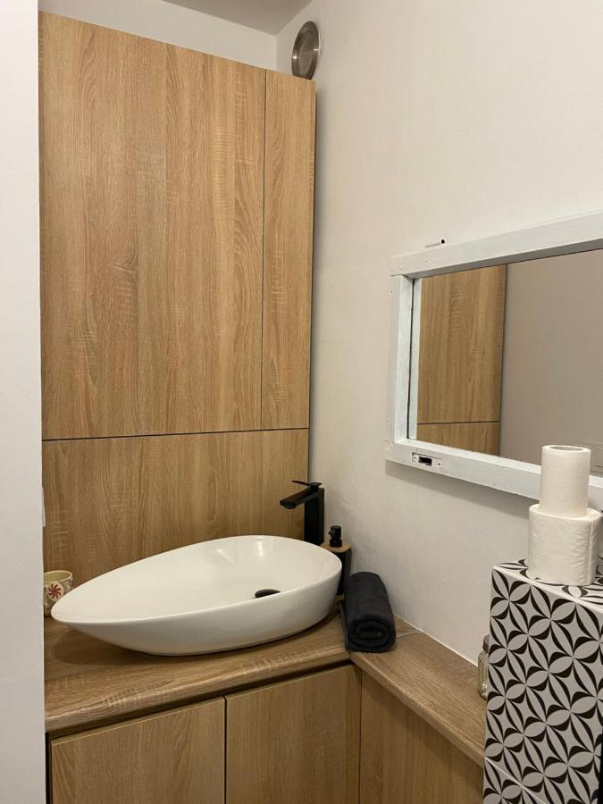 Sloneczny Apartament คาโตวีตเซ ภายนอก รูปภาพ