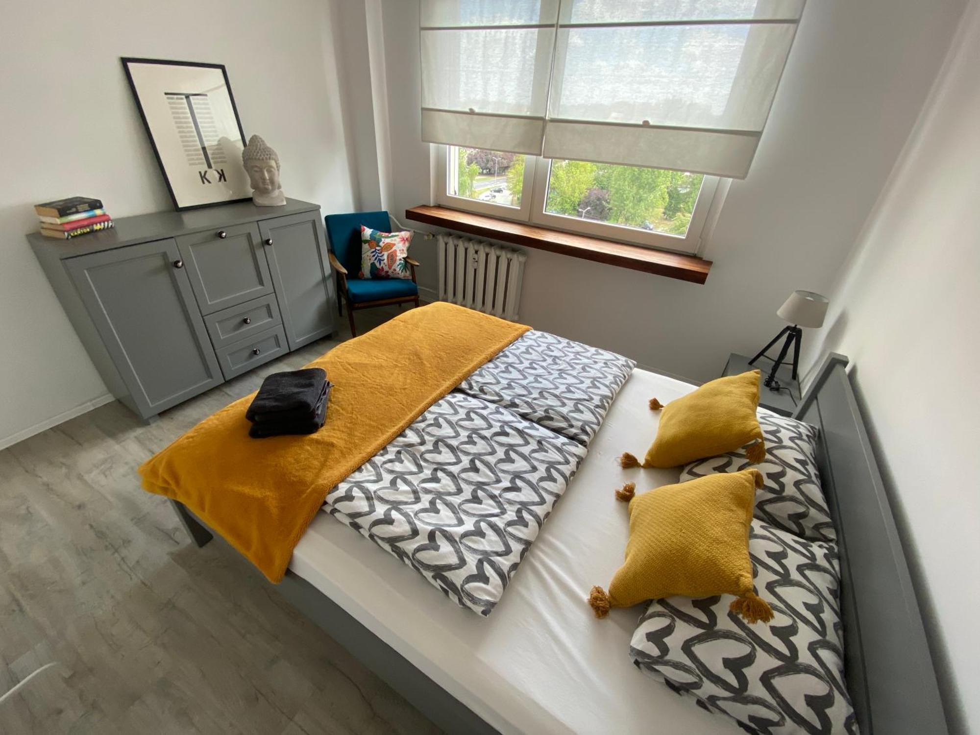 Sloneczny Apartament คาโตวีตเซ ภายนอก รูปภาพ